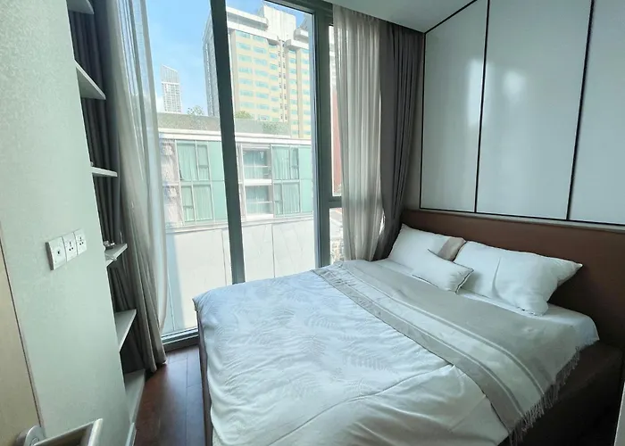 Luxury Modern Best Location Nana Asoke 65Sqm 2 Bed 2 Bathroom Sleeps 4