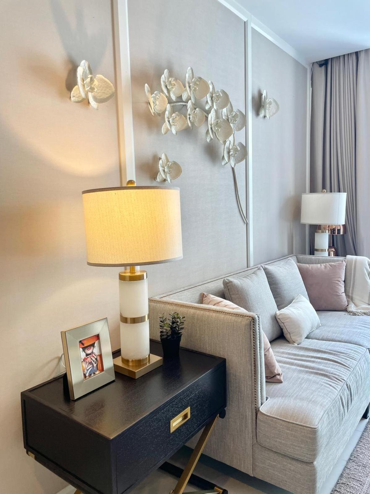 Luxury Modern Location Nana Asoke 65sqm 2 Bed 2 Bathroom Sleeps 4 Apartment